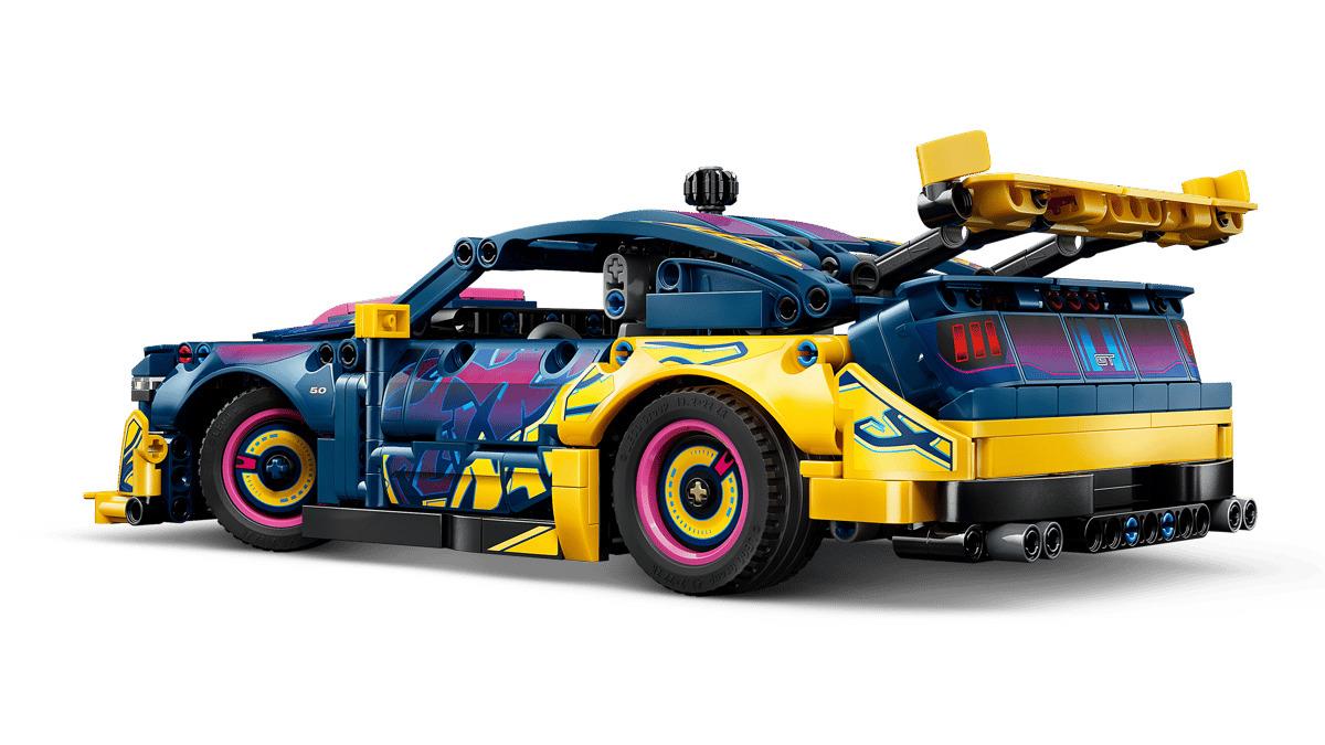 LEGO Technic Custom Garage Ford Mustang GT Car 42236