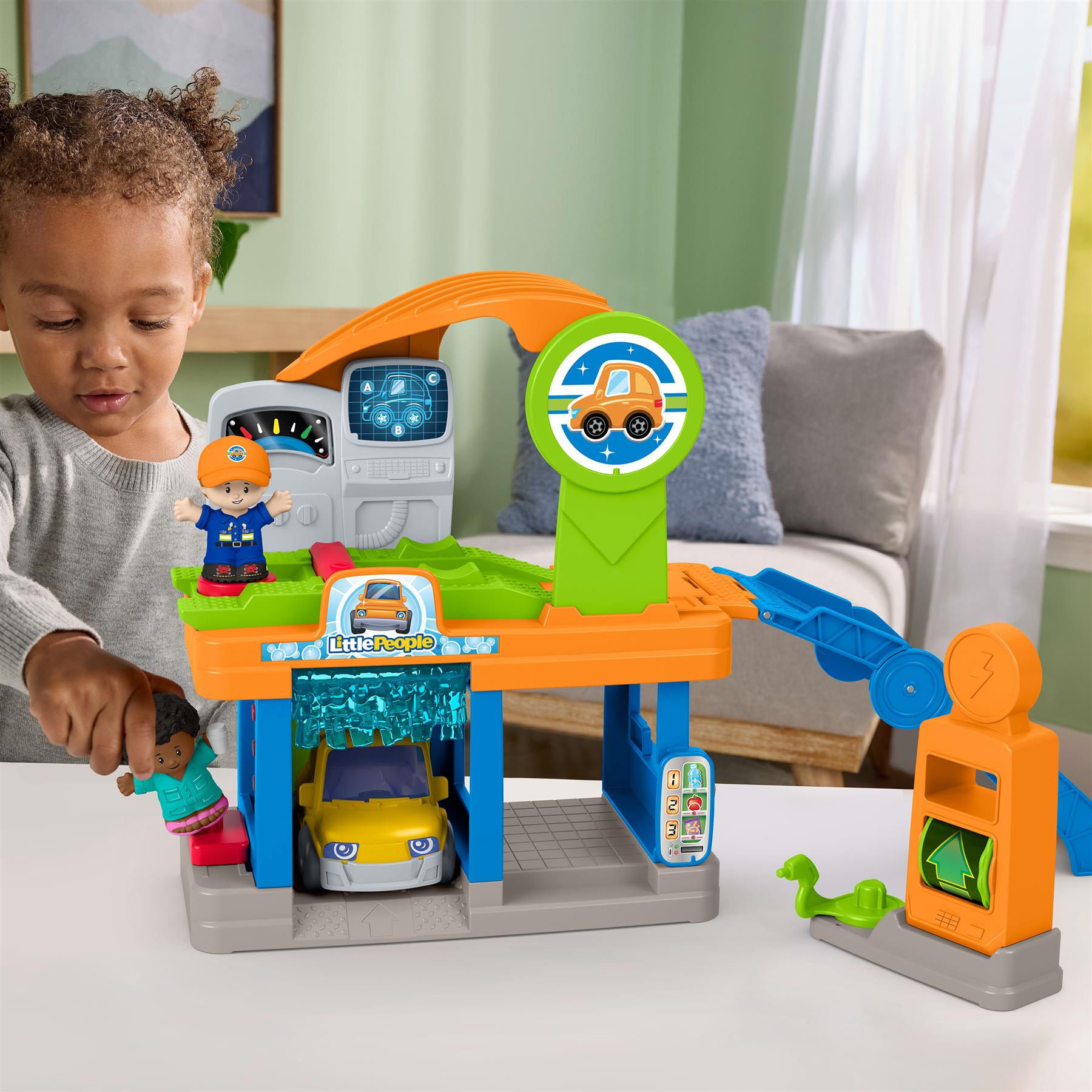 Fisher-Price Little People Fillin' Fun Service Station