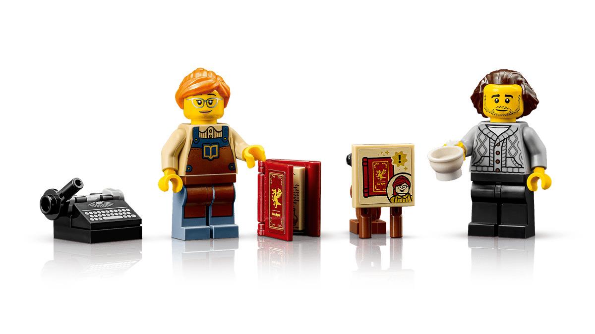 LEGO Icons Bookshop: Book Nook 11379