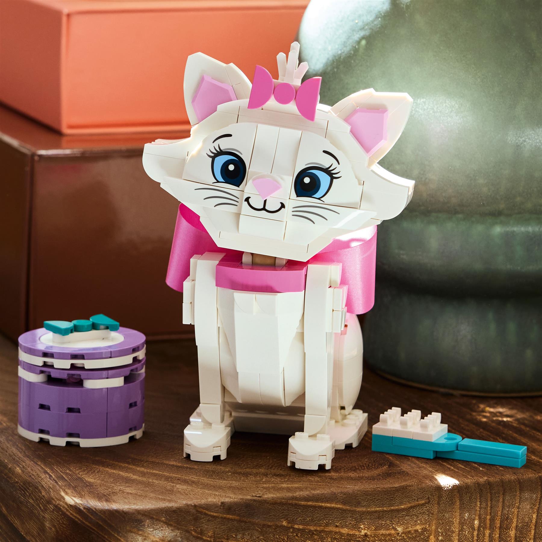 LEGO Disney The Aristocats Adorable Marie 43286