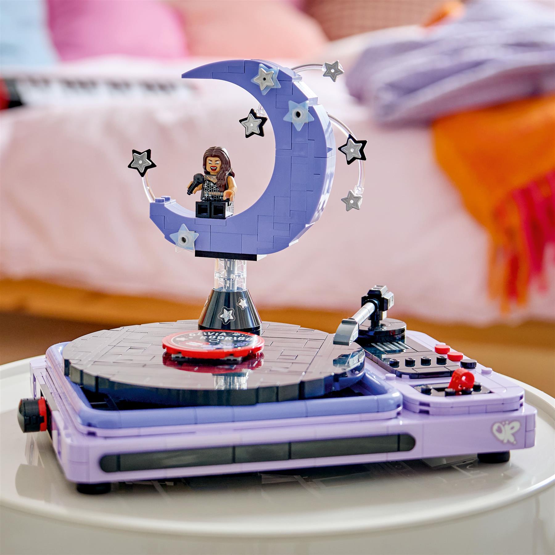 LEGO Editions Olivia Rodrigo's Concert Moon 43029