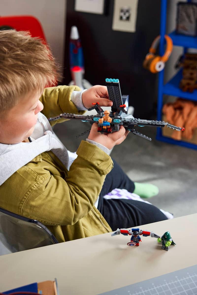 LEGO Avengers: Doomsday Quinjet 76347