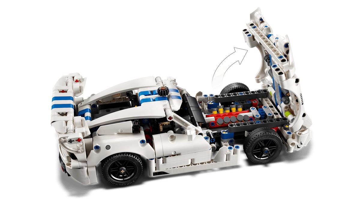 LEGO Technic Dodge Viper GTS-R Sports Car 42234
