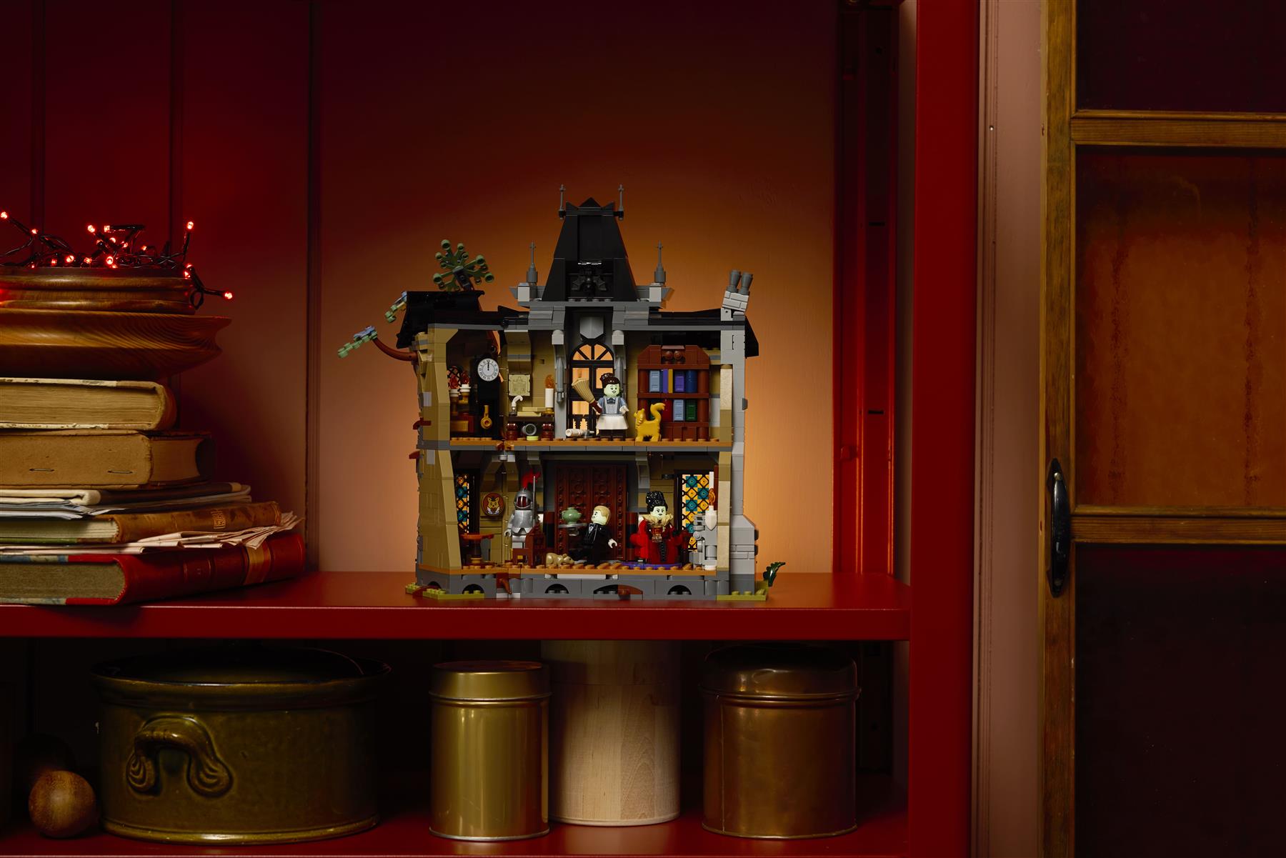LEGO Icons Mayor Manor 11383