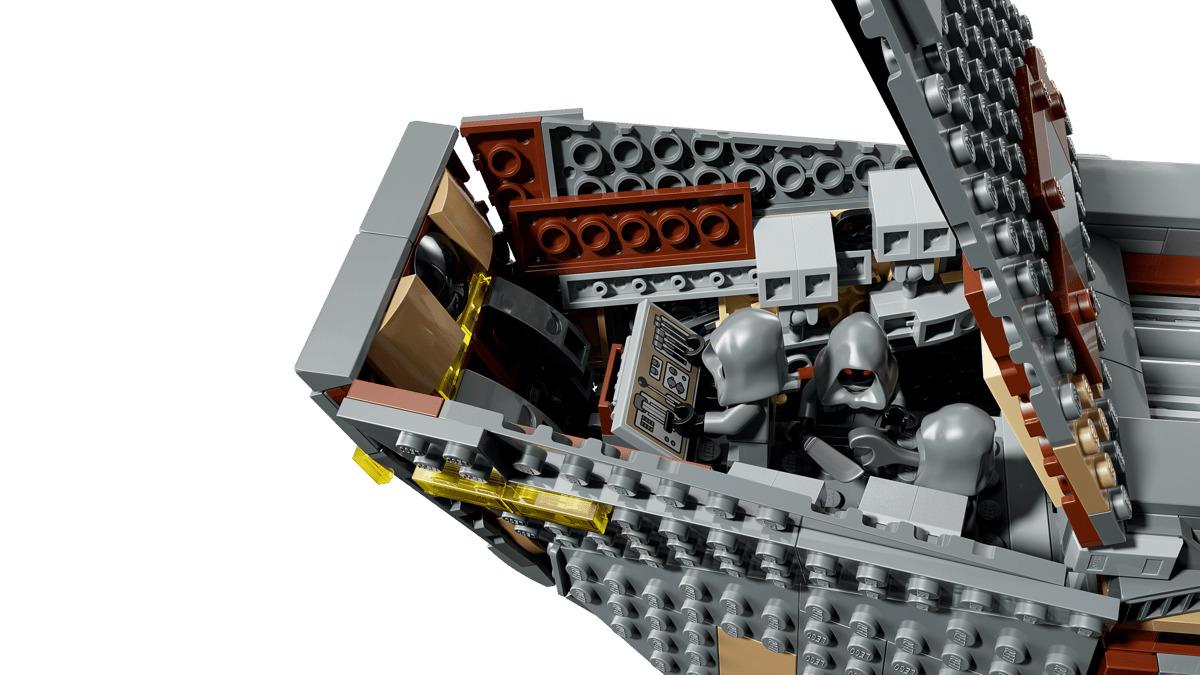 LEGO Star Wars Offworld Sandcrawler and Mudhorn 75453