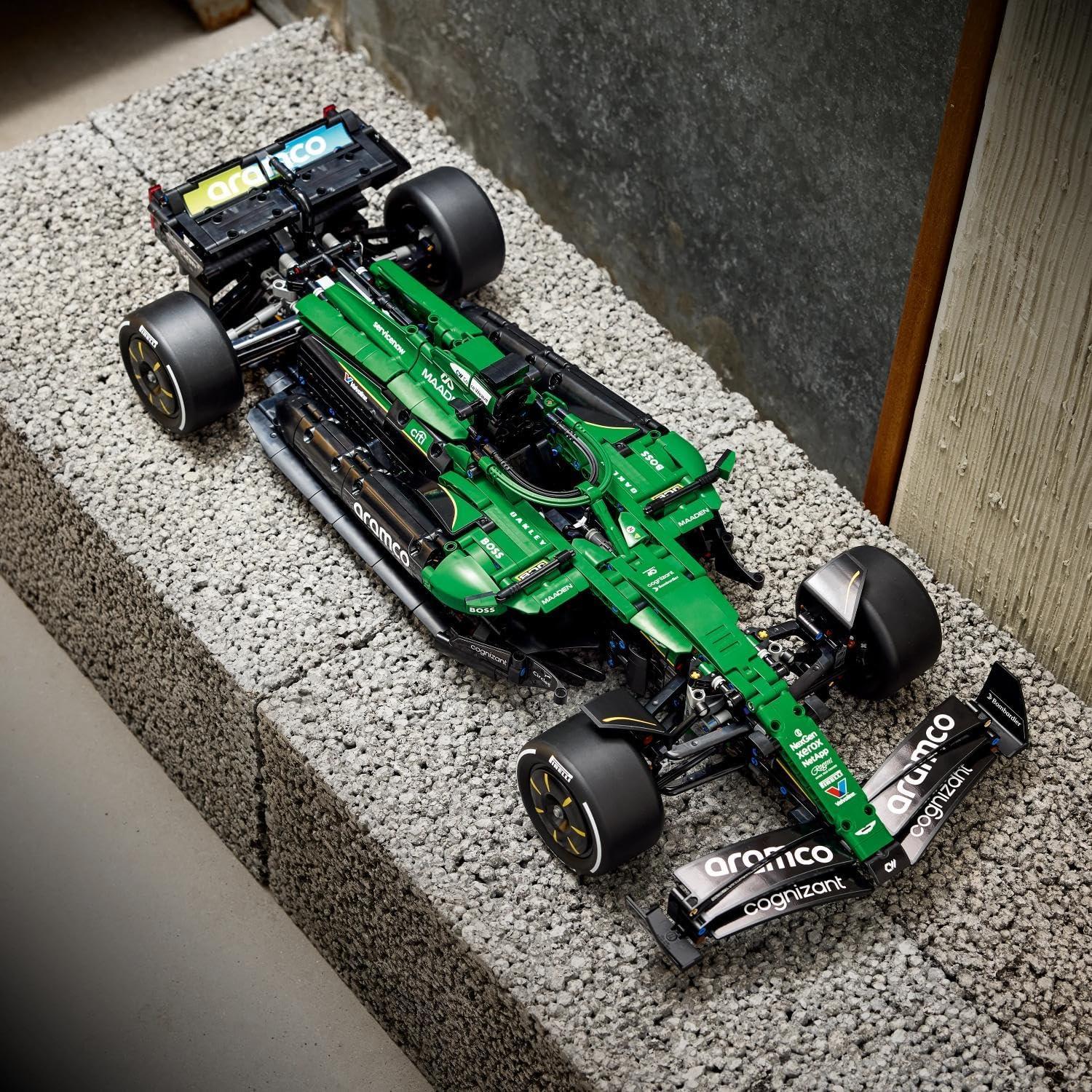 LEGO Technic Aston Martin Aramco AMR25 F1 Car 42240