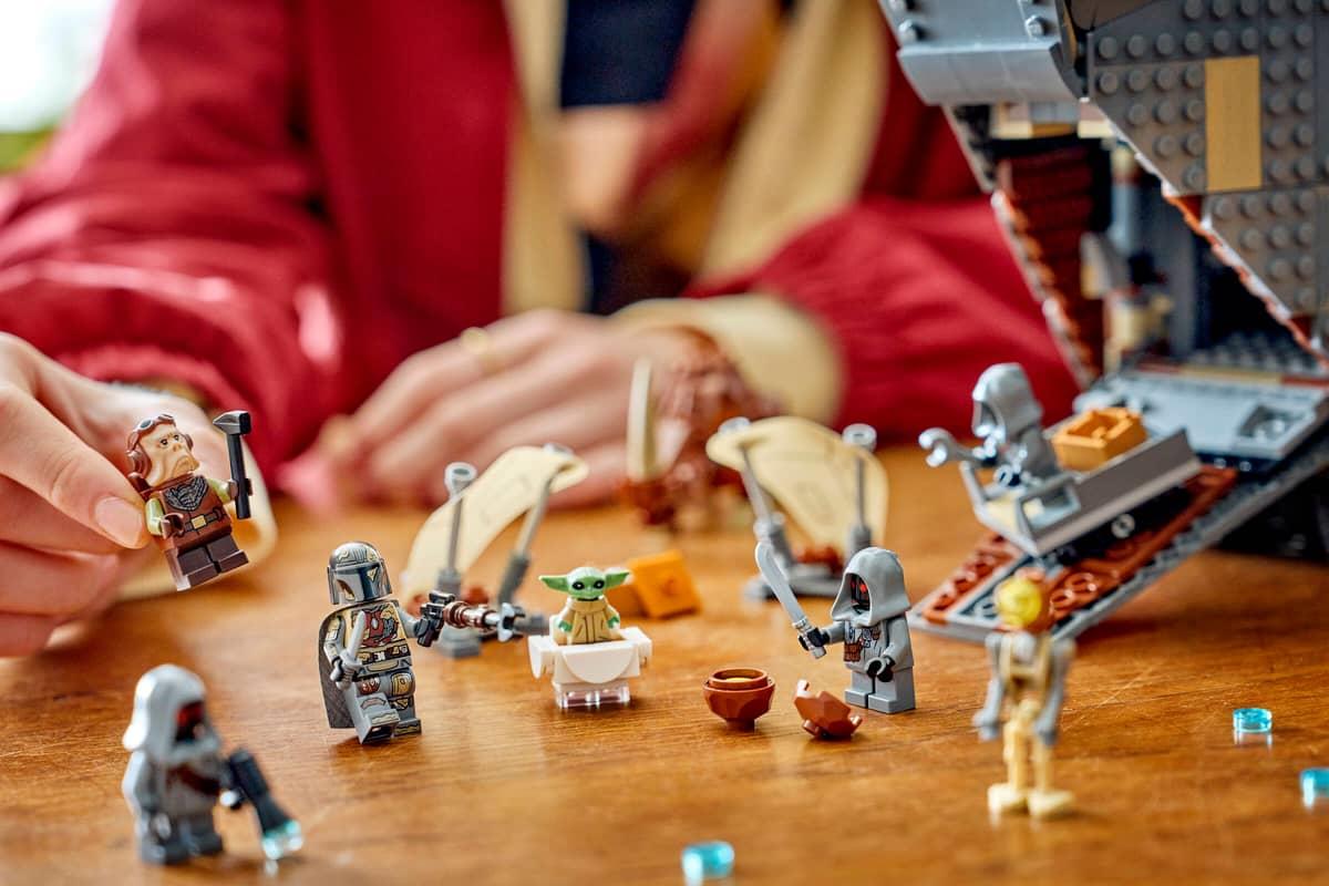 LEGO Star Wars Offworld Sandcrawler and Mudhorn 75453