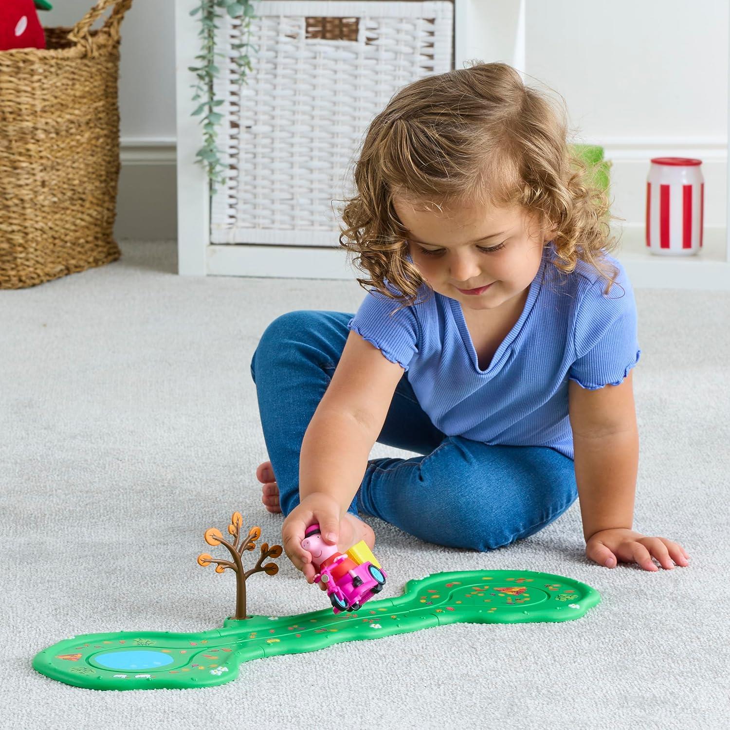 Peppa Pig Whizz Around Pedal Along Peppa Set