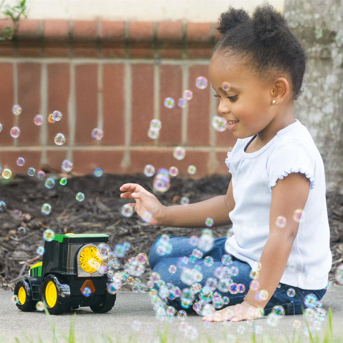 John Deere Bubble 'n Go Tractor