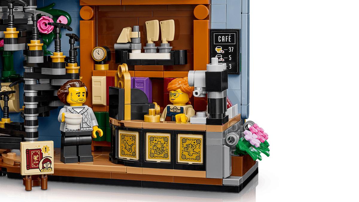 LEGO Icons Bookshop: Book Nook 11379