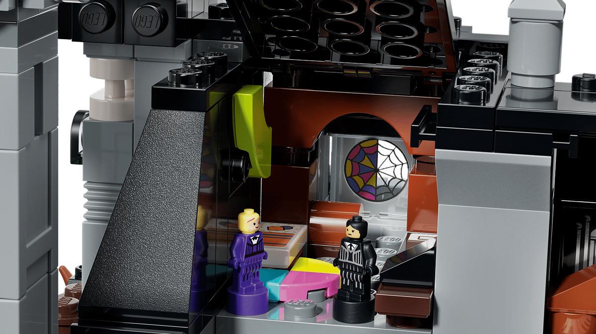 LEGO Wednesday Nevermore Academy 76788