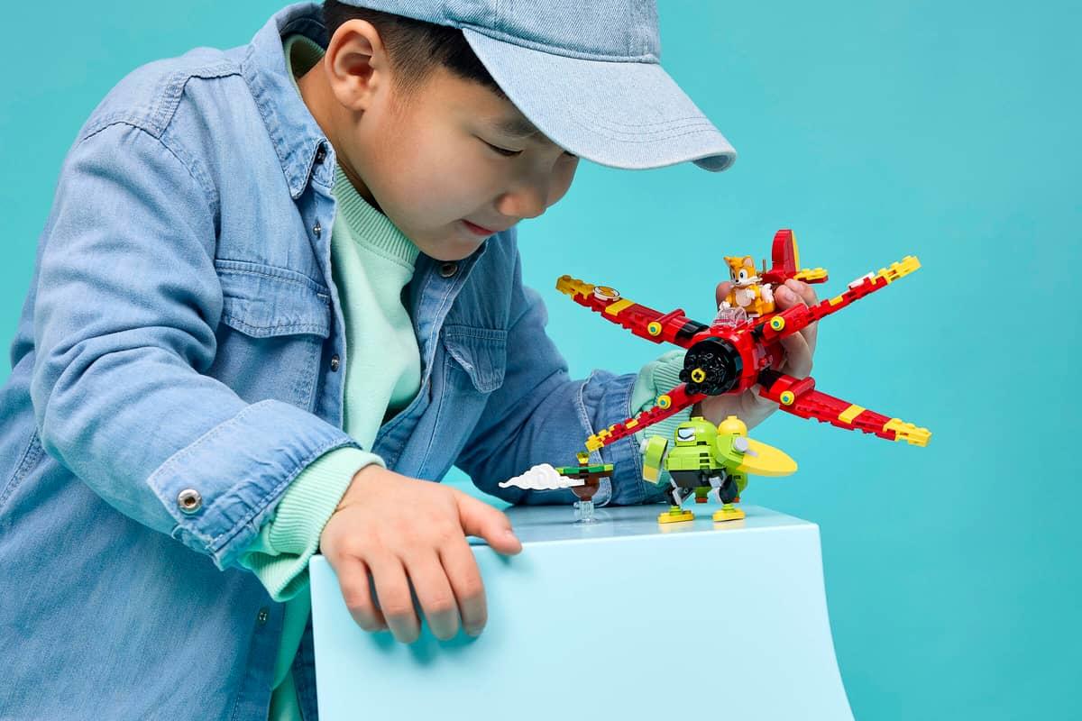 LEGO Sonic the Hedgehog Tails’ Tornado-1 77119