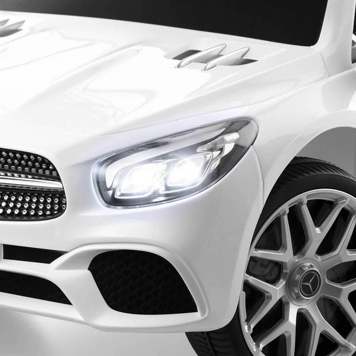 Xootz Mercedes-Benz SL 6V Kids Ride-On Car - White