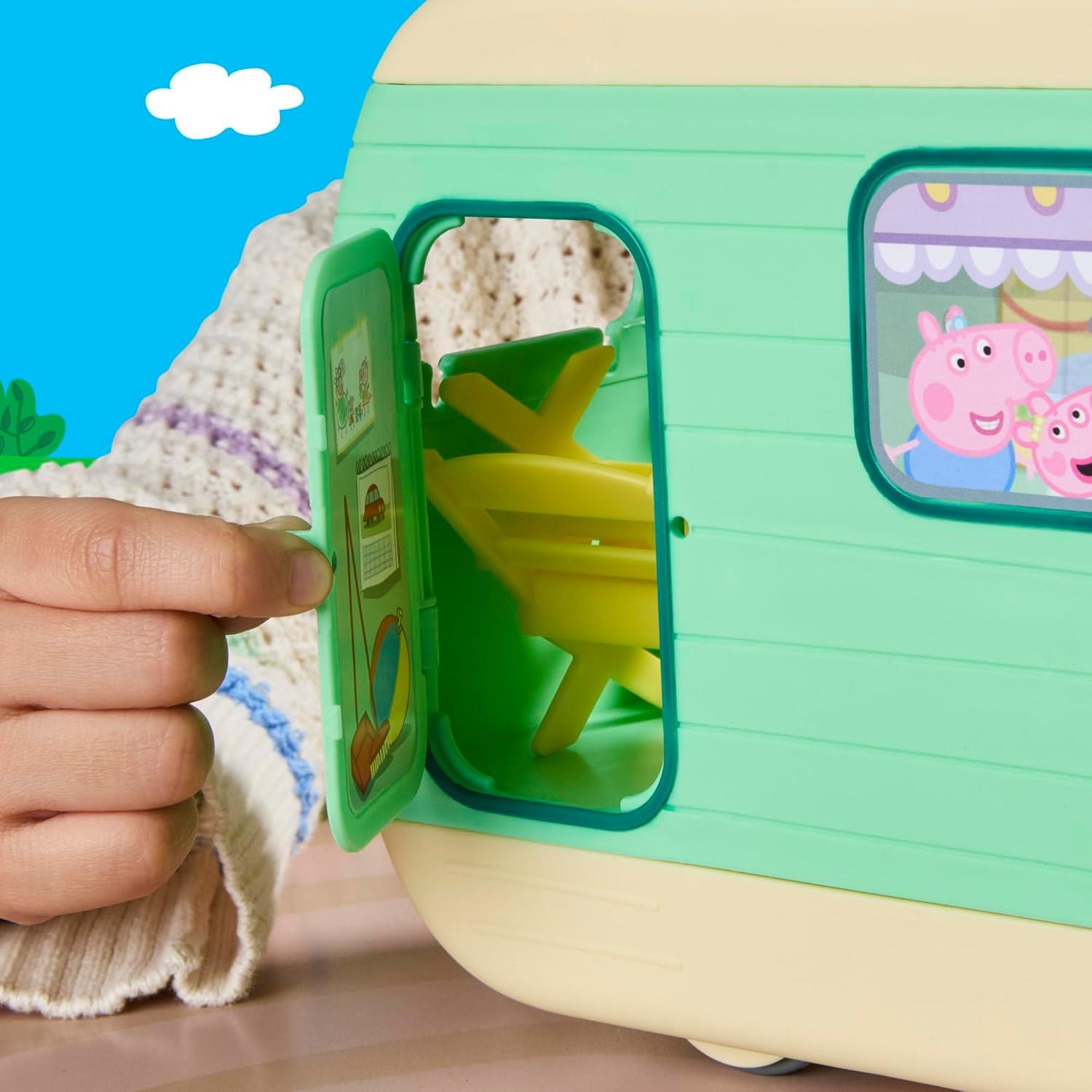 Peppa Pig Three Little Piggies Caravan