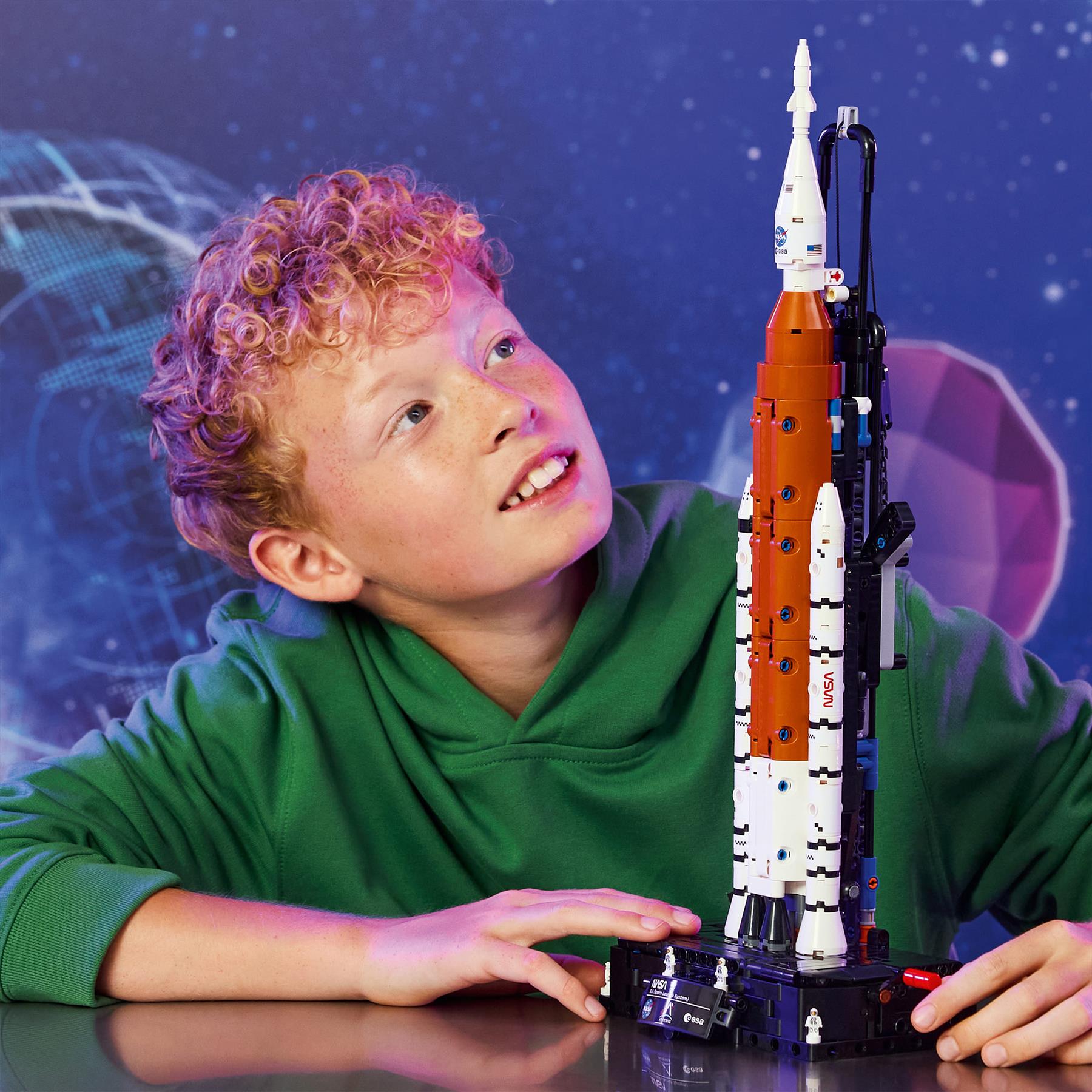 LEGO Technic NASA Artemis Space Launch System Rocket 42221