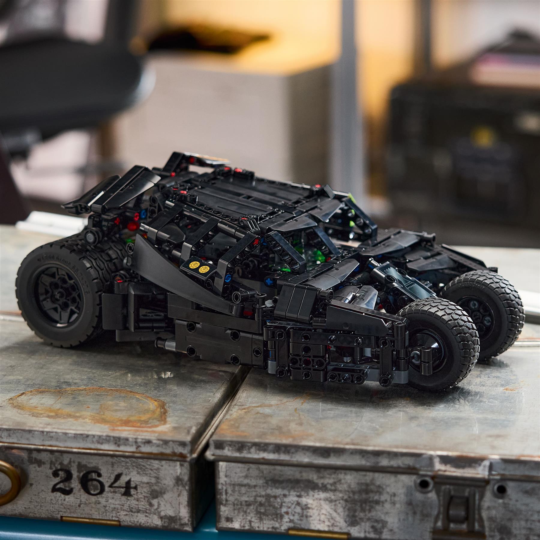 LEGO Technic Batmobile Tumbler 42239