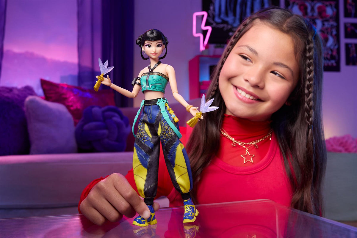 Netflix K-POP Demon Hunters HUNTR/X  "How It's Done" Doll - Zoey