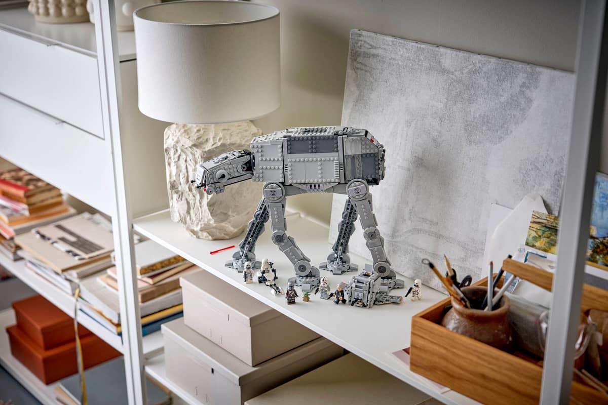 LEGO Star Wars Imperial Remnant AT-AT with INT-4 75454