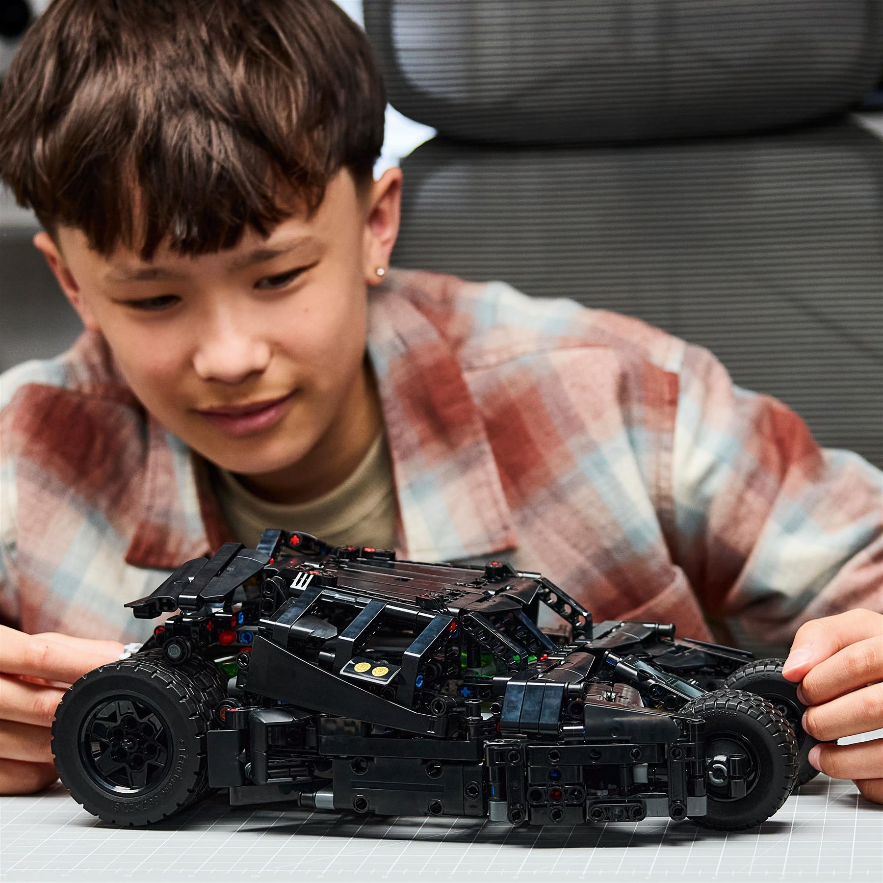 LEGO Technic Batmobile Tumbler 42239