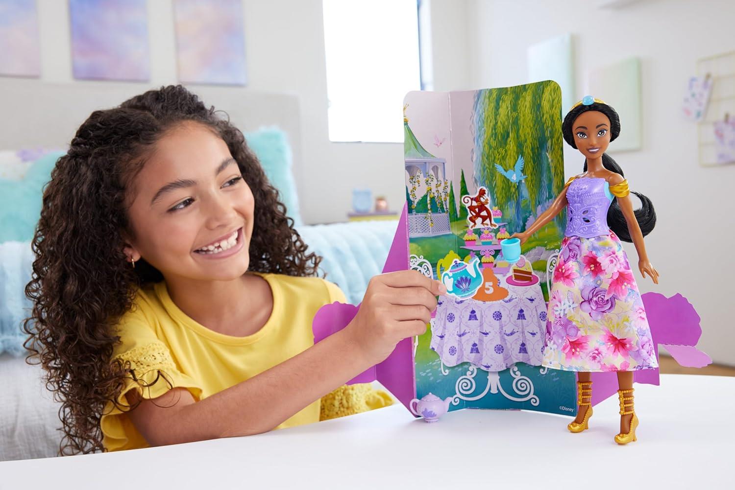 Disney Princess Spin & Reveal Doll - Jasmin