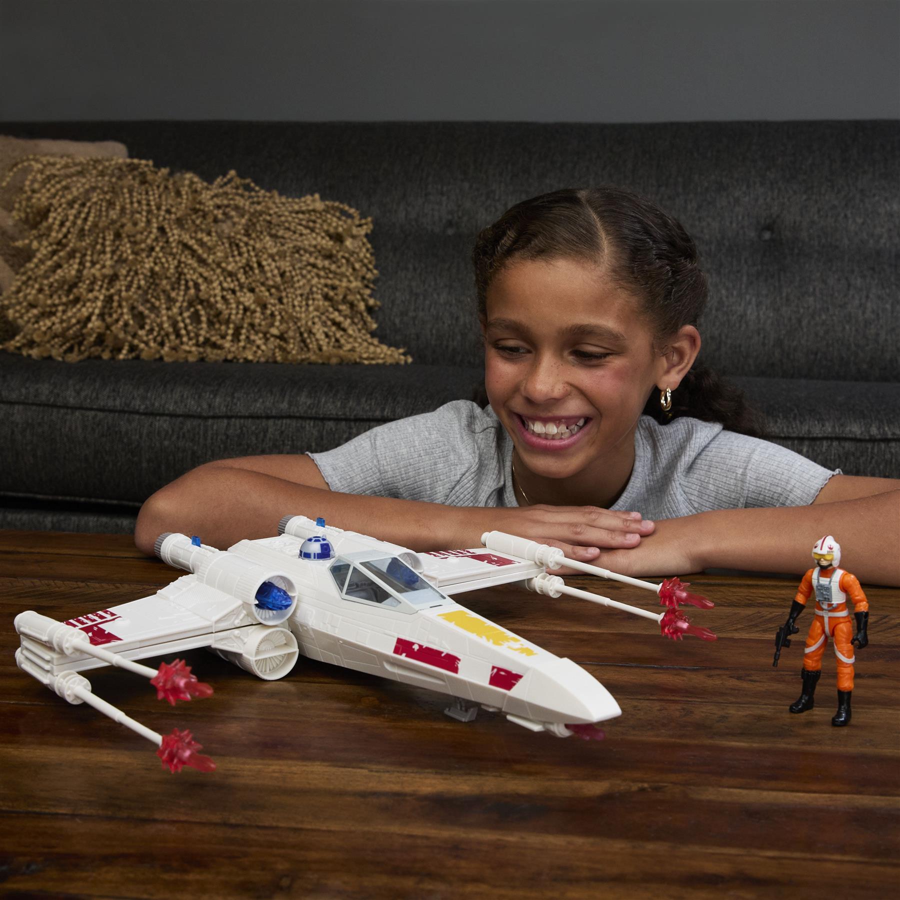 Star Wars Force Strike X Wingstar Fighter