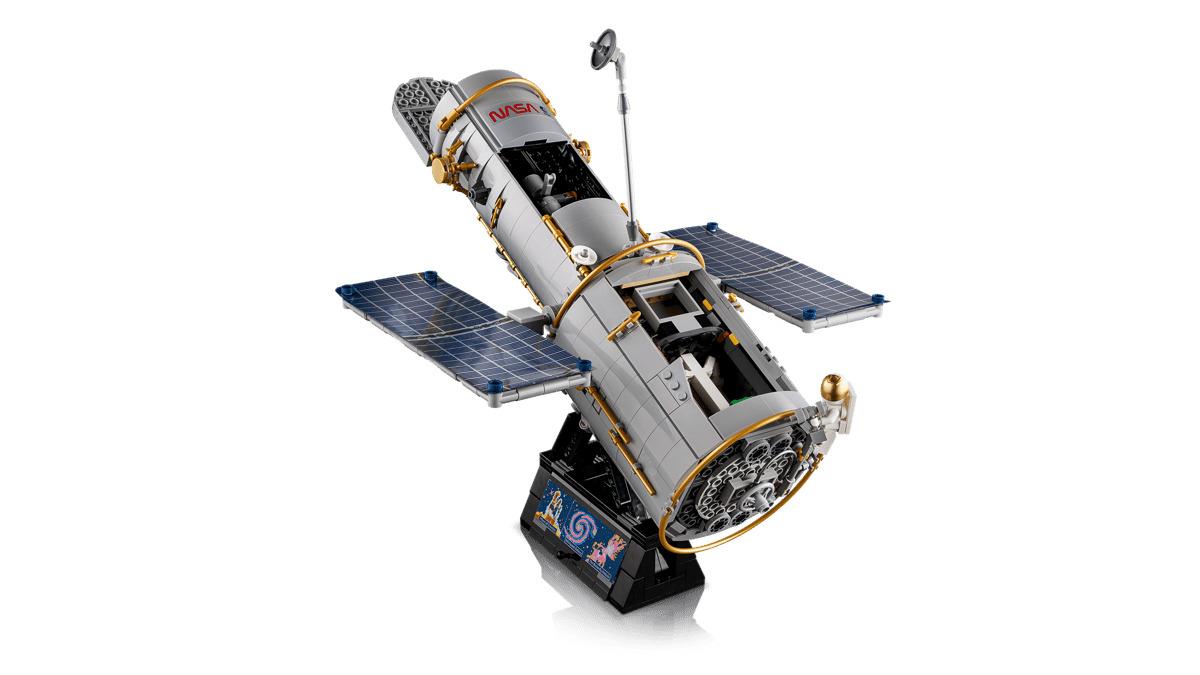 LEGO Icons Hubble Space Telescope 11382