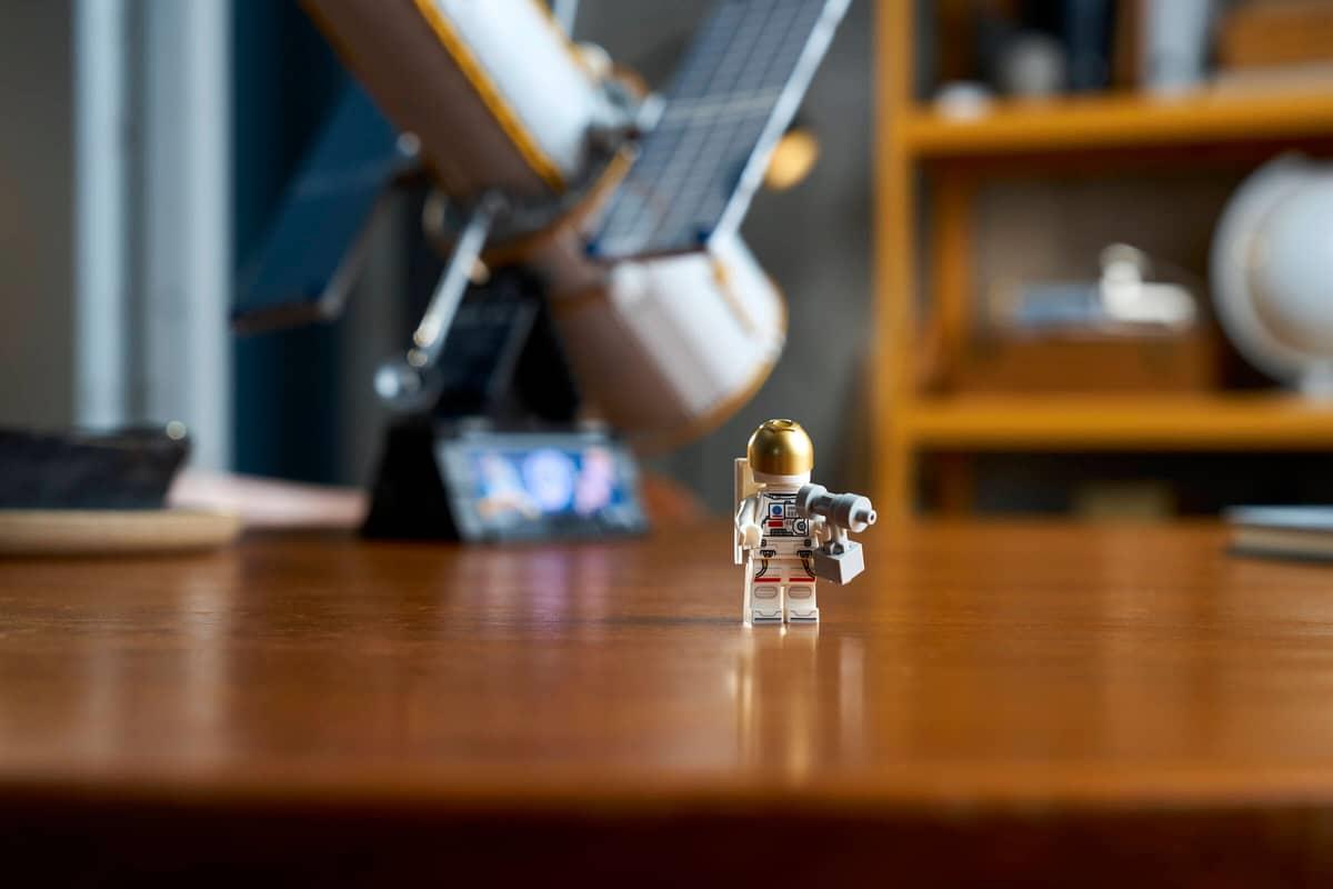 LEGO Icons Hubble Space Telescope 11382