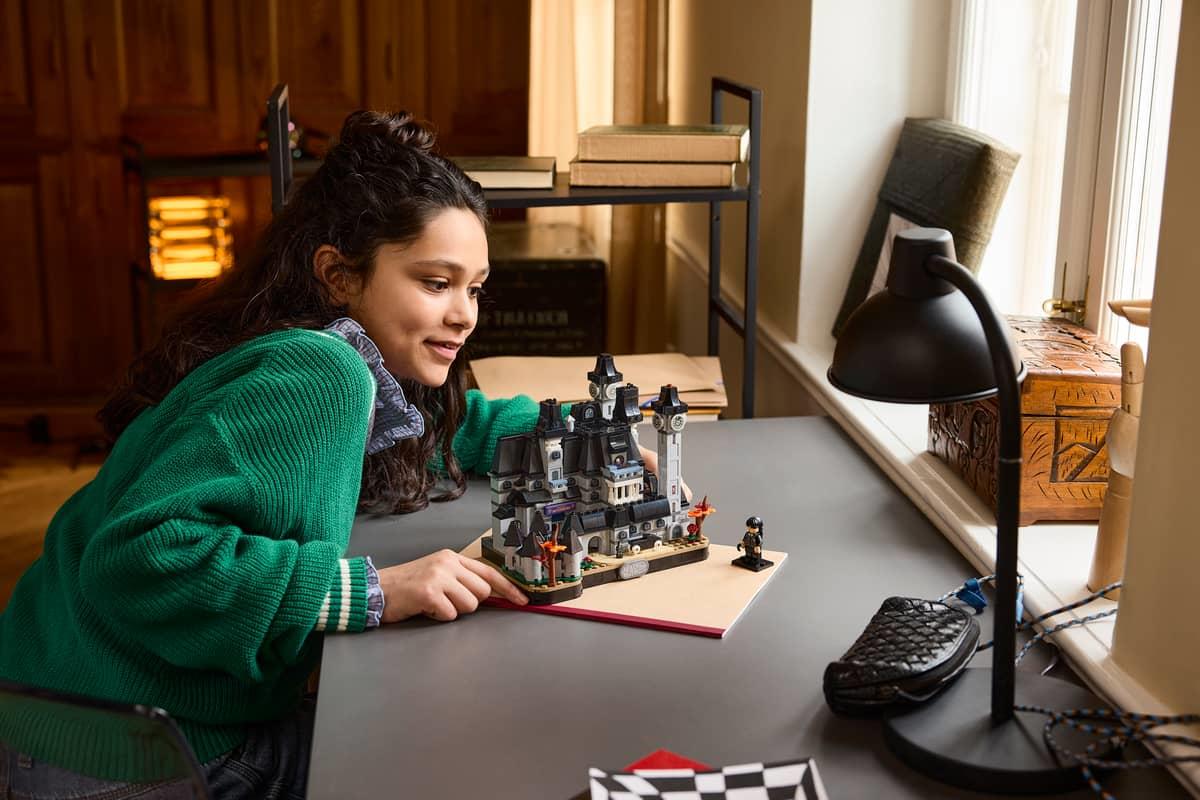 LEGO Wednesday Nevermore Academy 76788