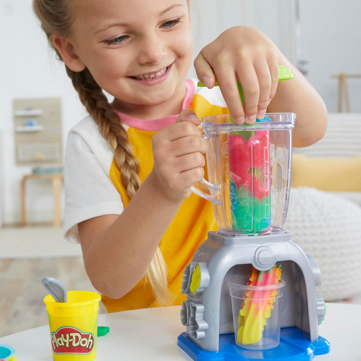 Play-Doh Swirlin' Smoothies Blender Playset