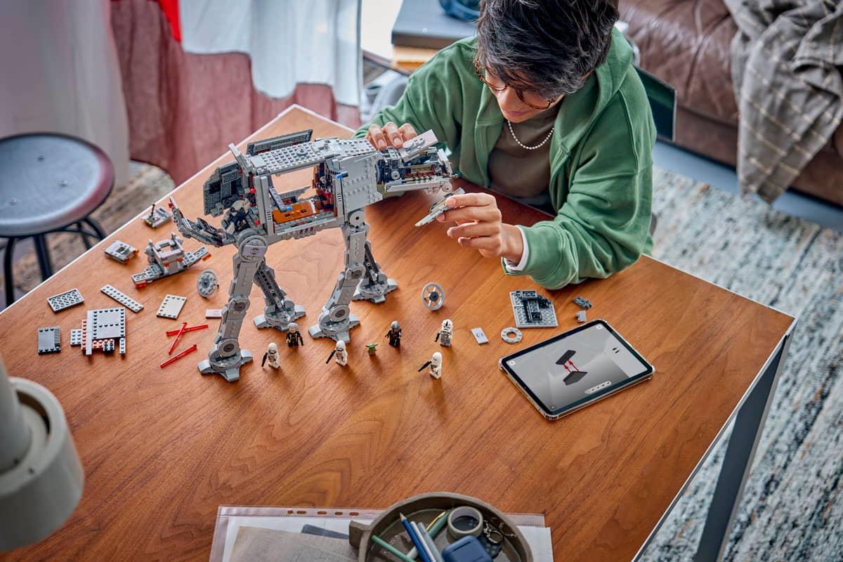 LEGO Star Wars Imperial Remnant AT-AT with INT-4 75454